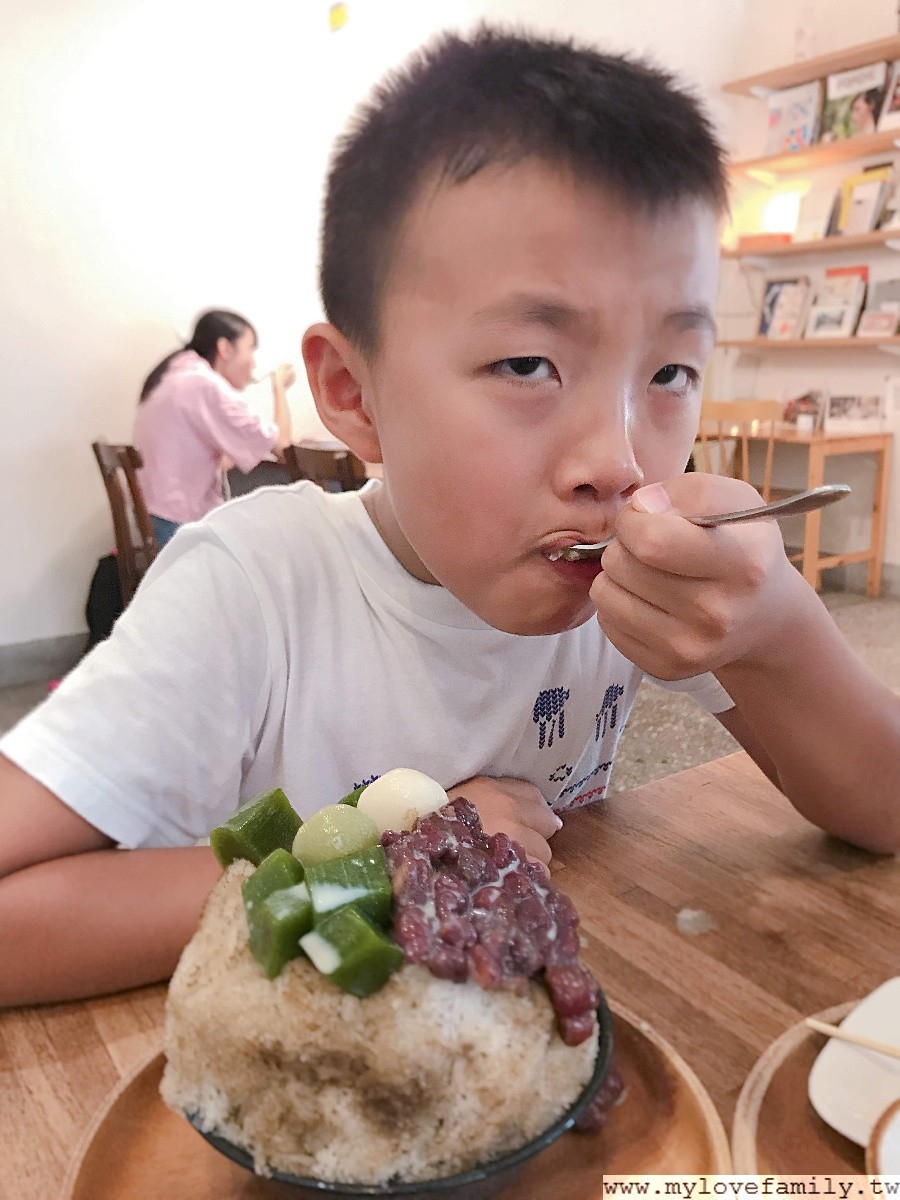【たまたま 慢食堂】