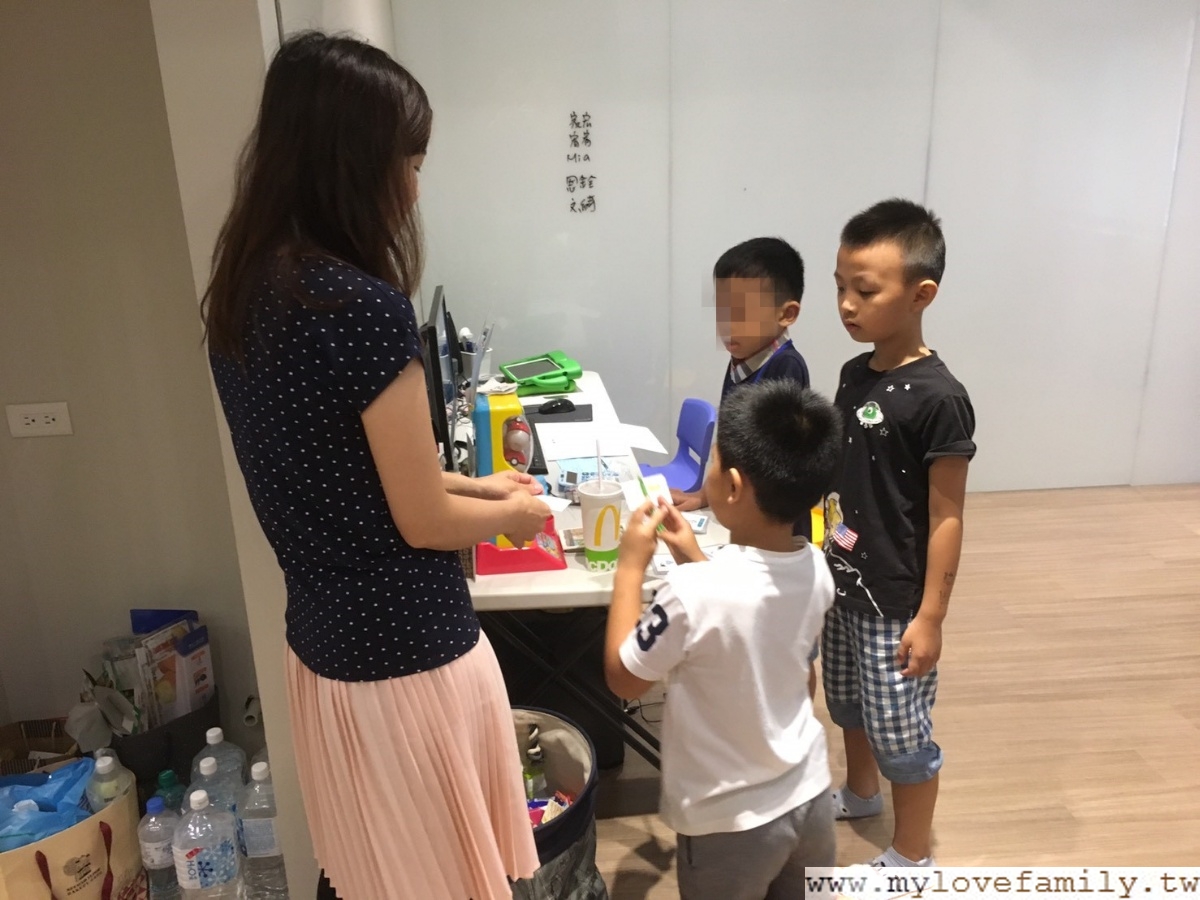 捲耳貓