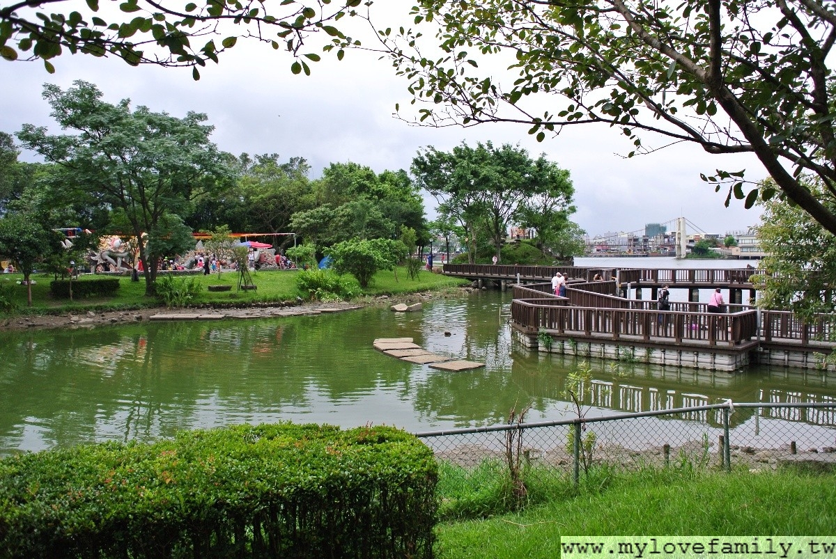 龍潭大池