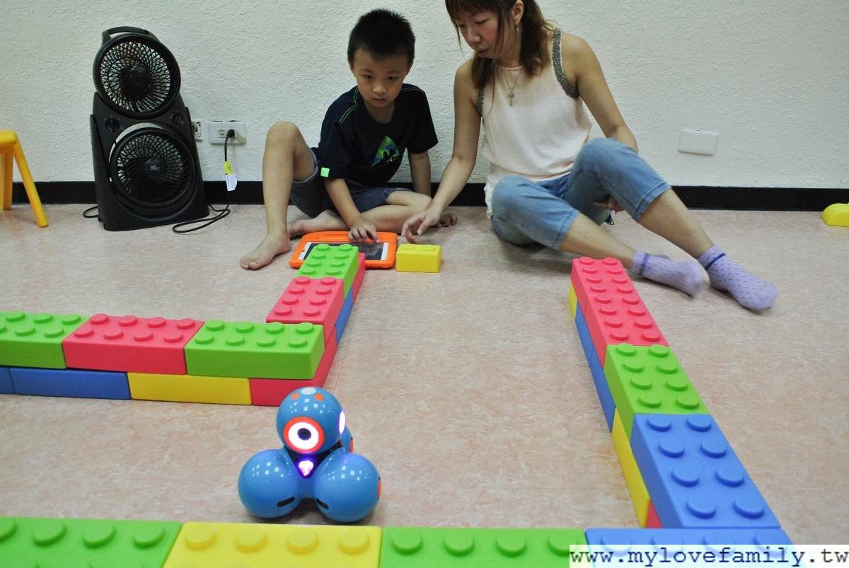 捲耳貓兒童程式創作學苑