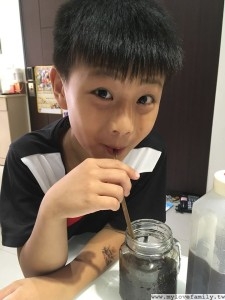 宏