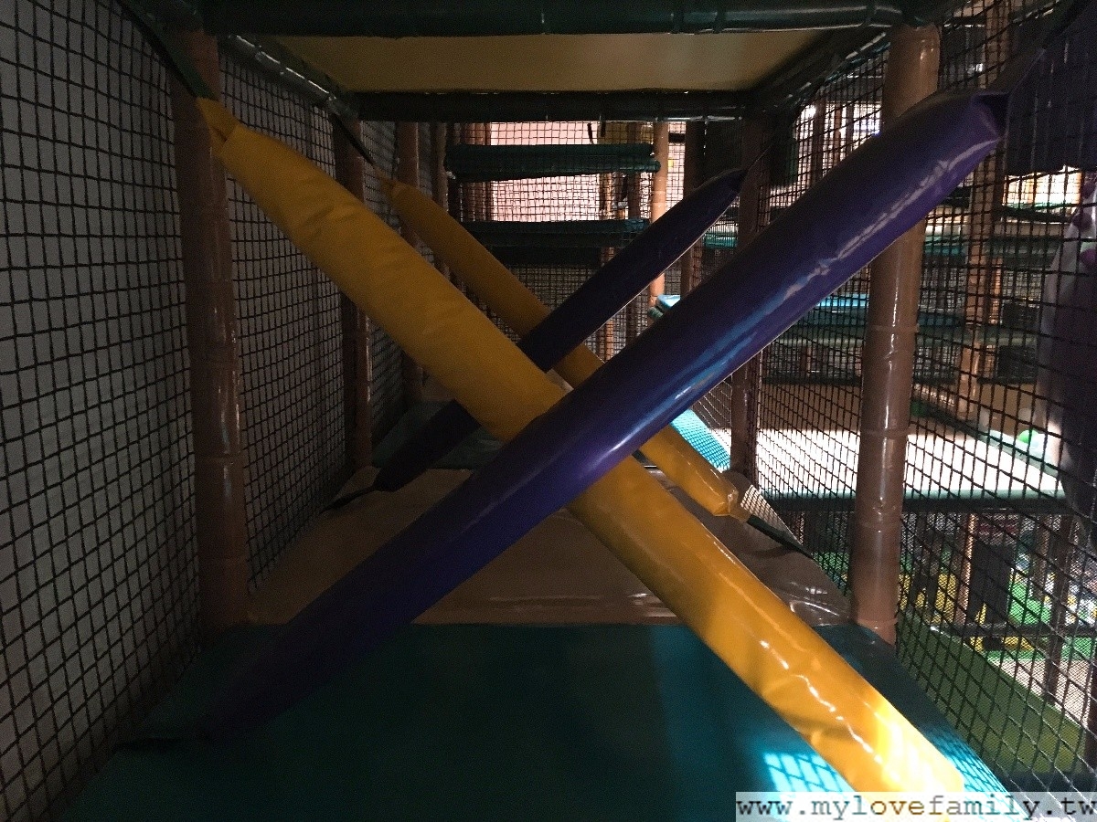 夏都城旅安平館