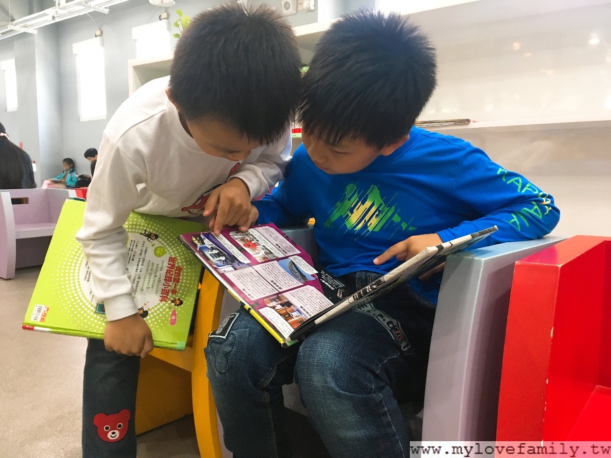 台南鹽埕圖書館