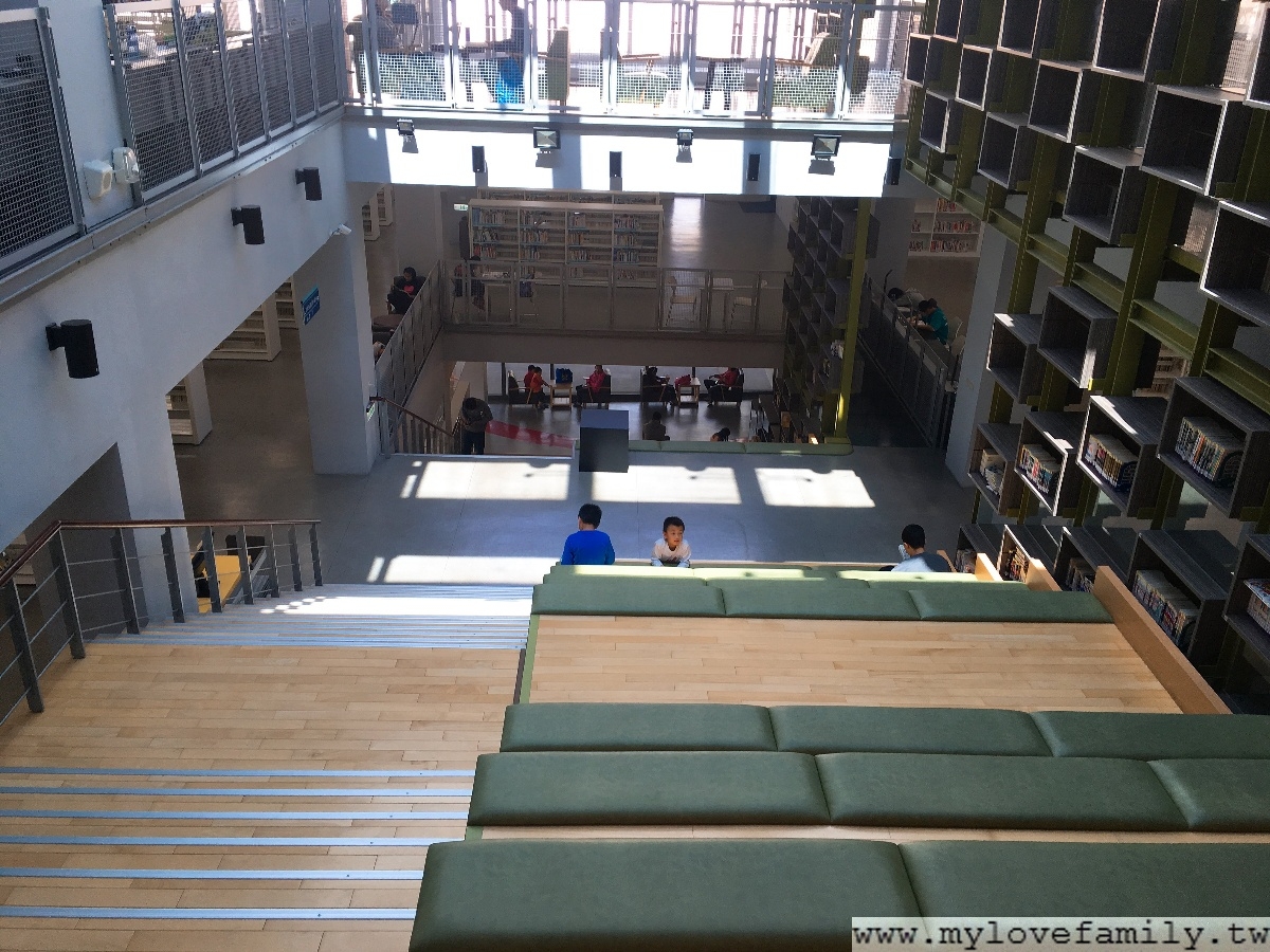 台南鹽埕圖書館