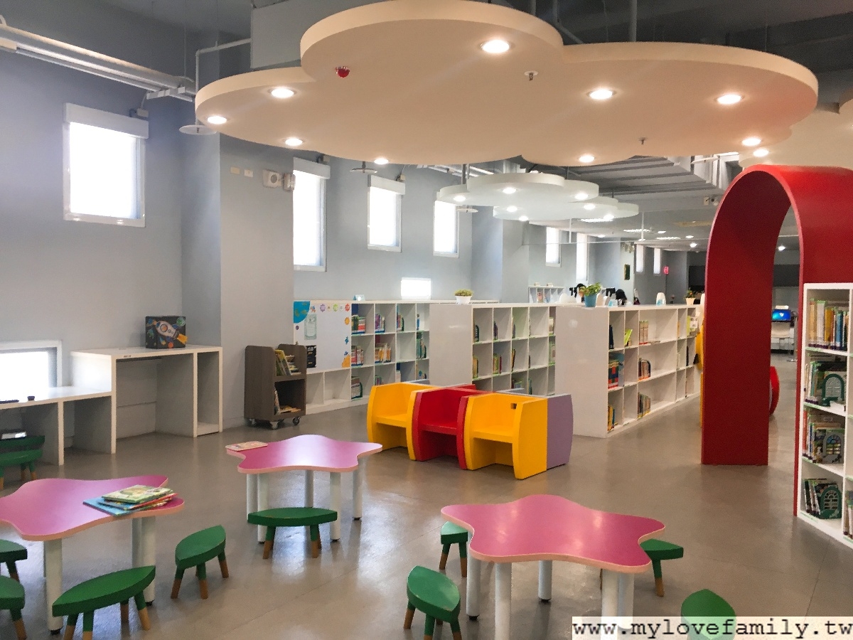 台南鹽埕圖書館