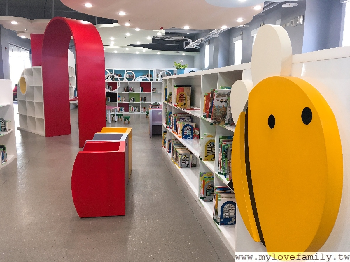 台南鹽埕圖書館
