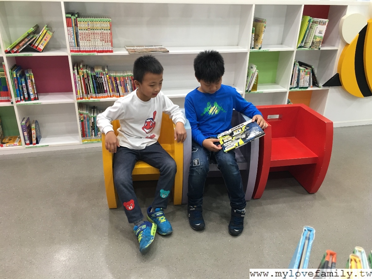 台南鹽埕圖書館