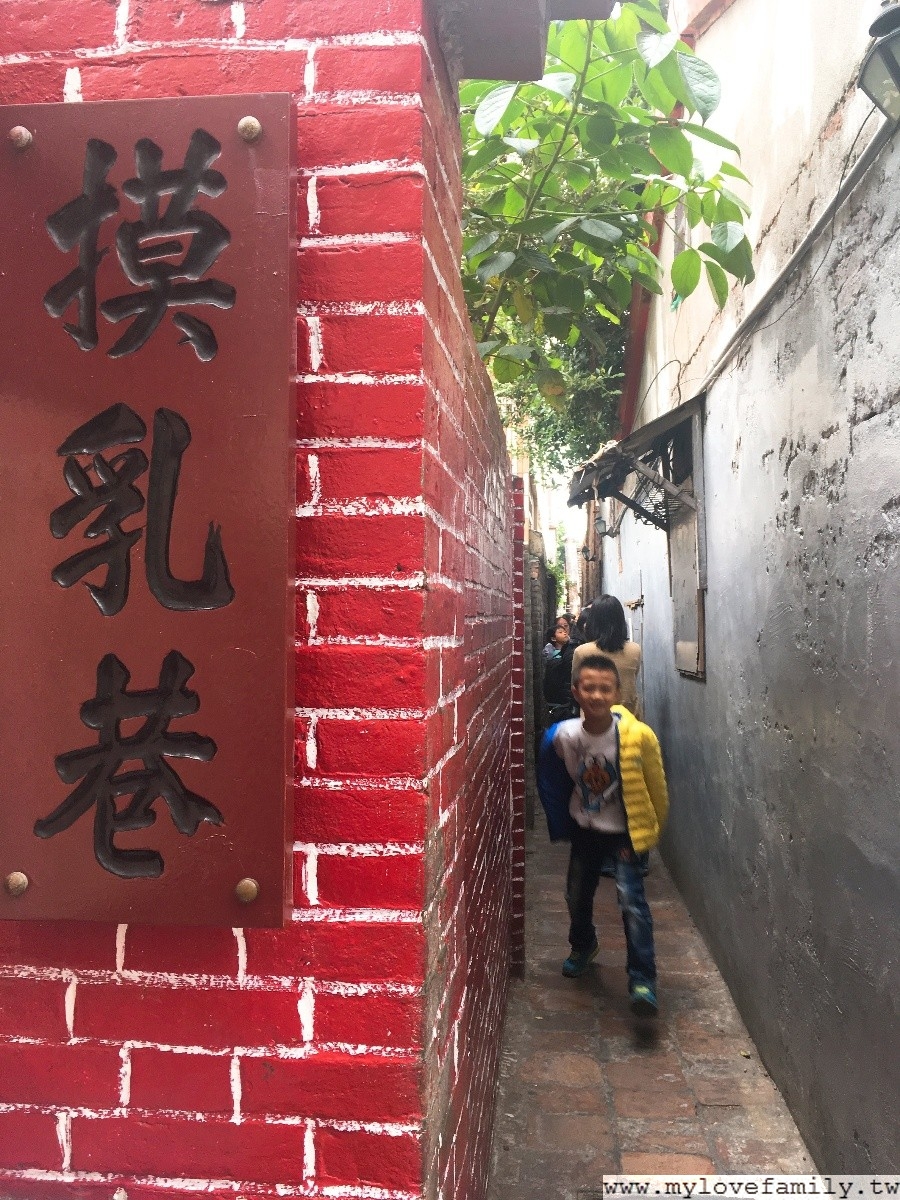 摸乳巷