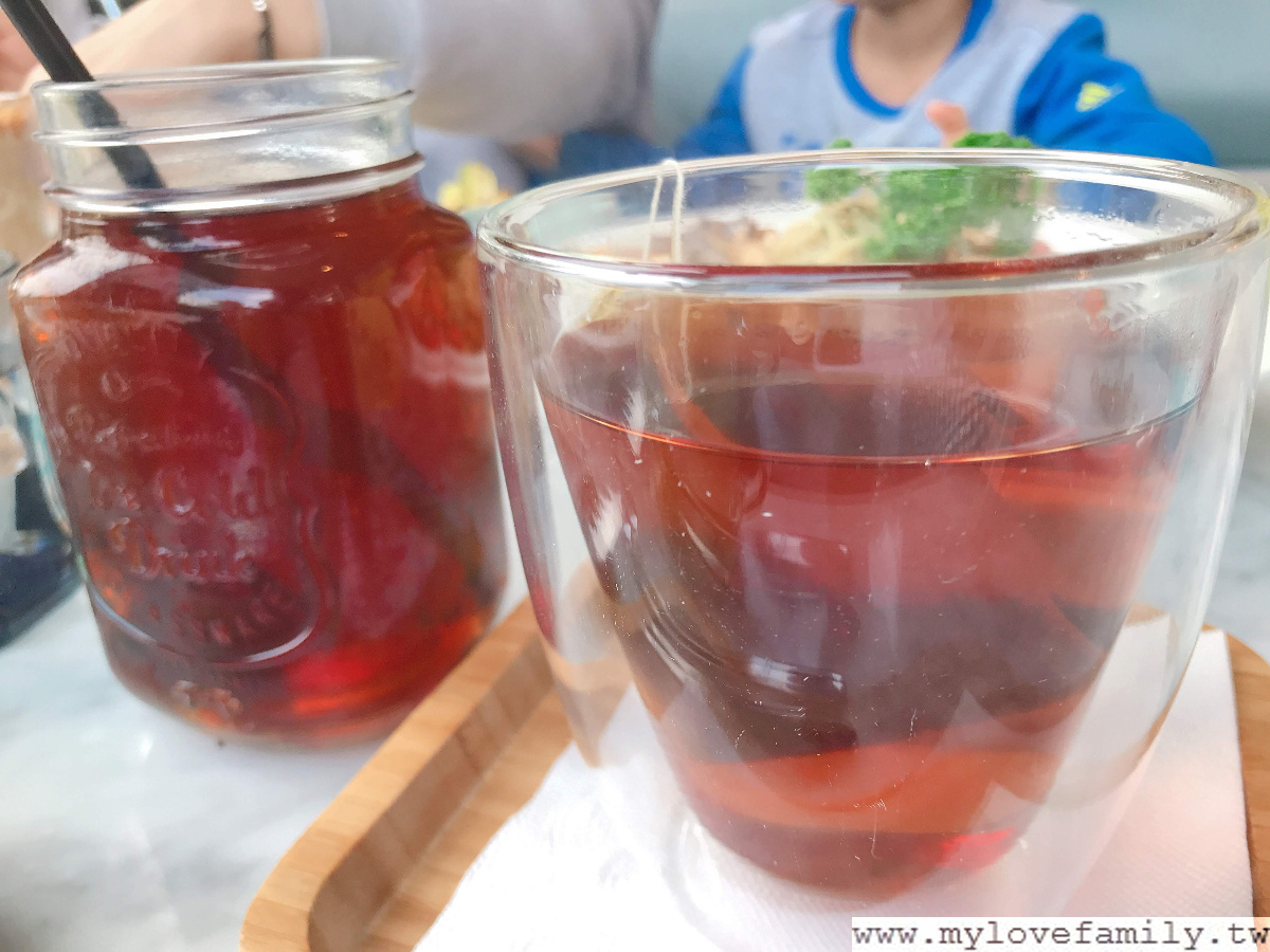 HoneyWood Cafe