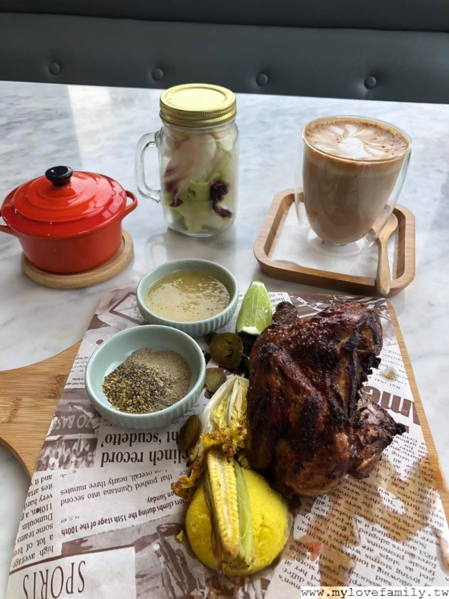 HoneyWood Cafe