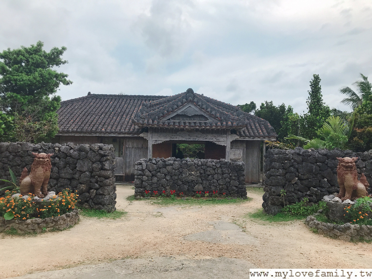 石垣やいま村