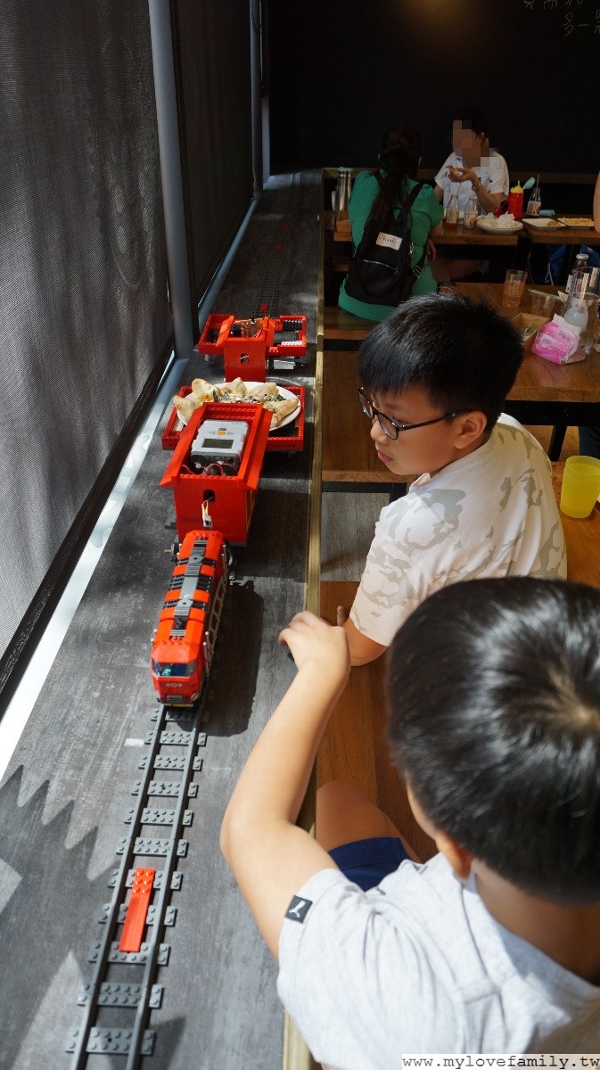 Brick Maker 玩樂磚家