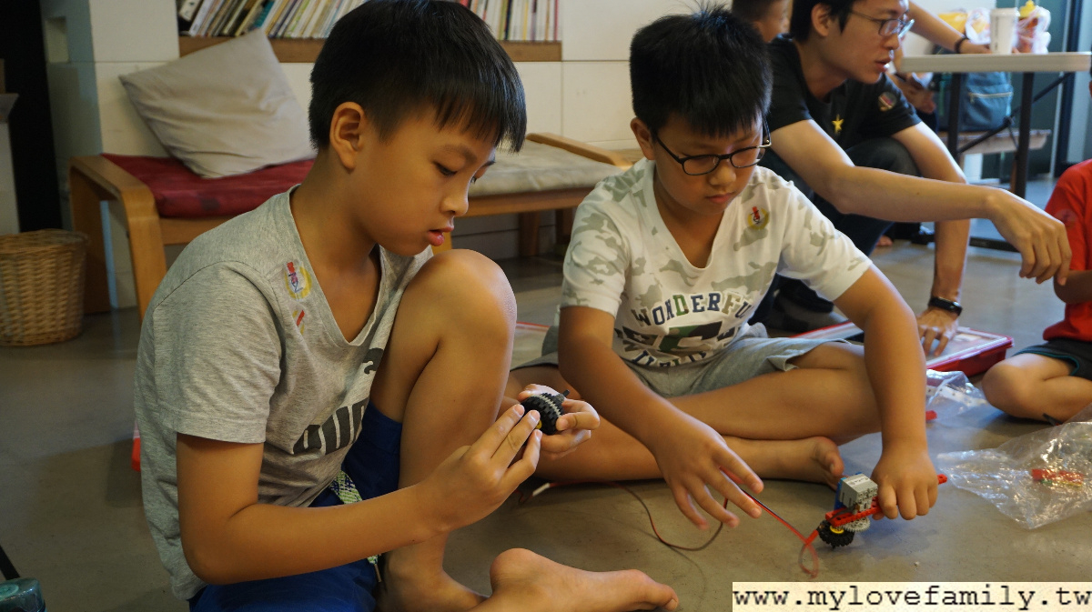 Brick Maker 玩樂磚家
