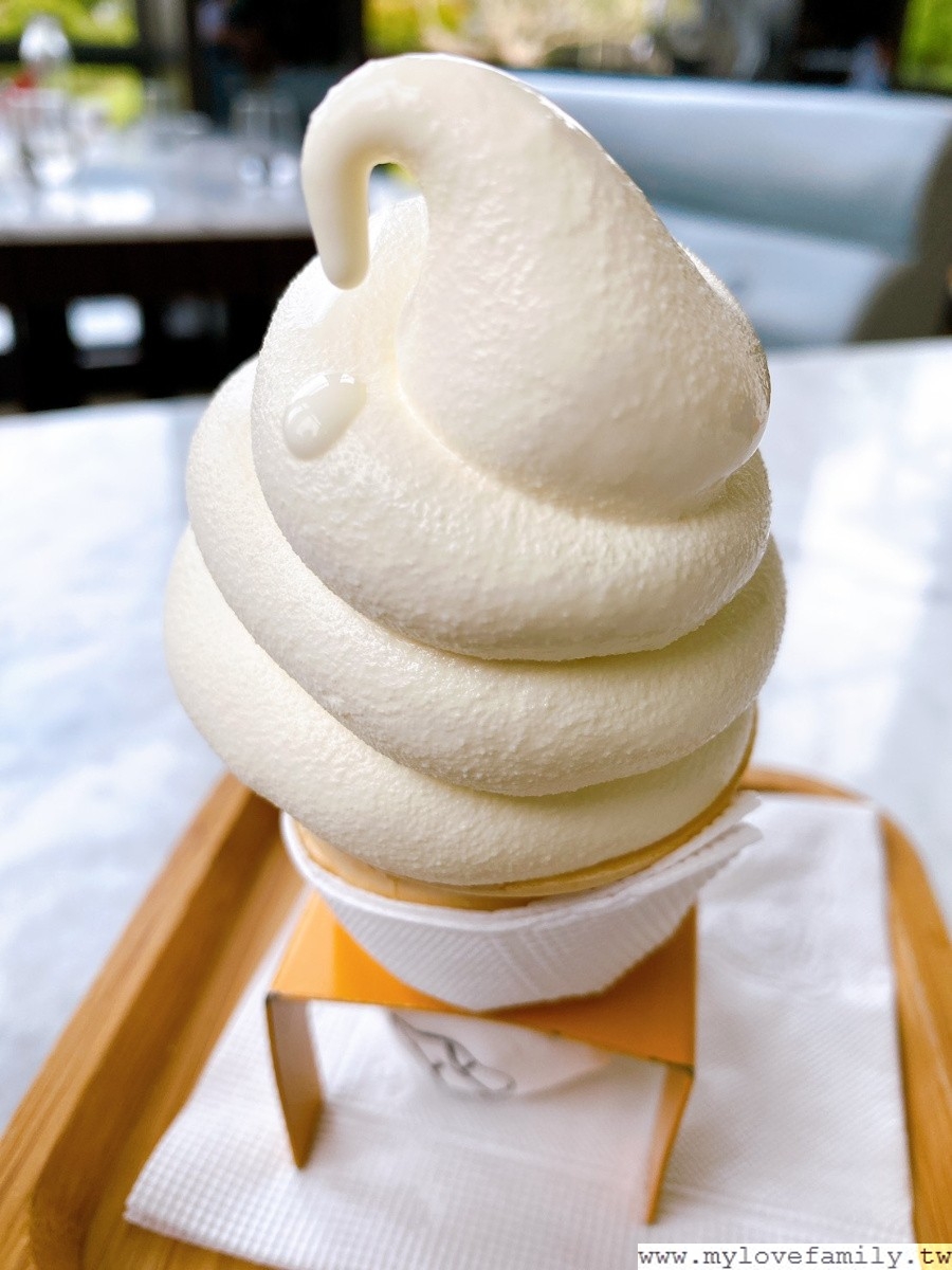 HoneyWood Cafe