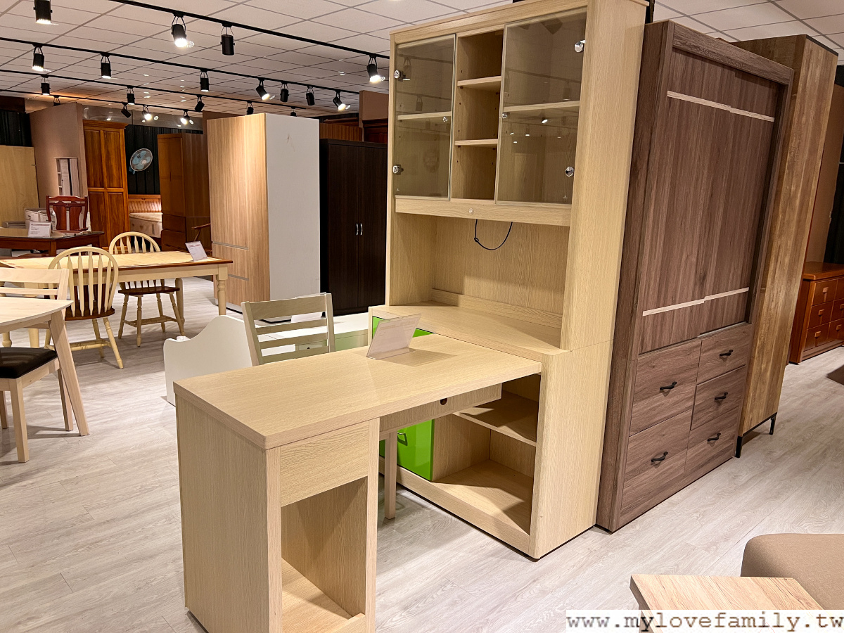 億家具 批發倉庫 台中