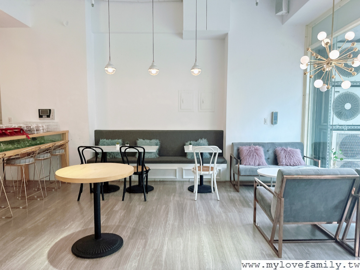 DAISY CAFE
