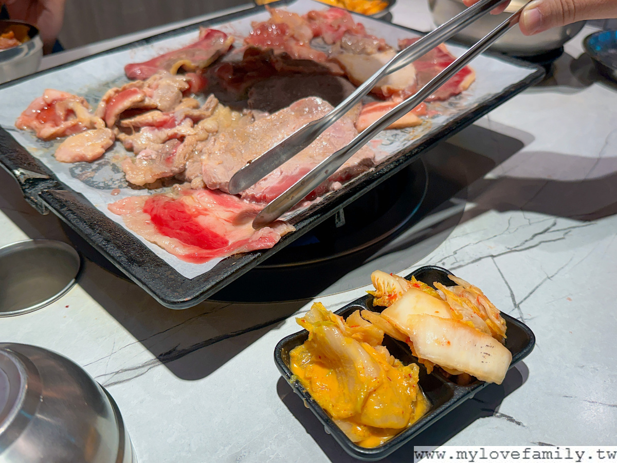 打爆豬韓式燒肉吃到飽