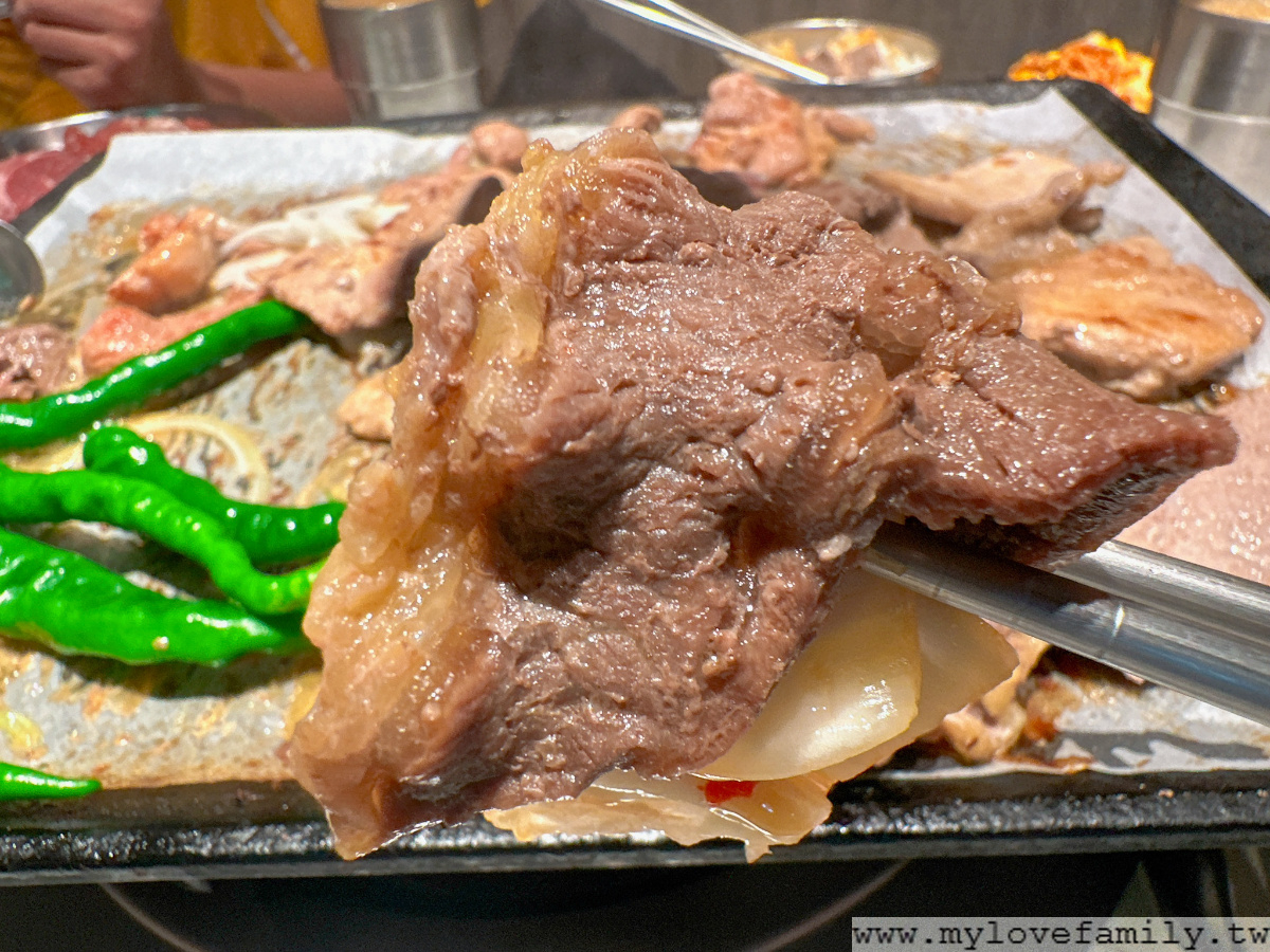 打爆豬韓式燒肉吃到飽