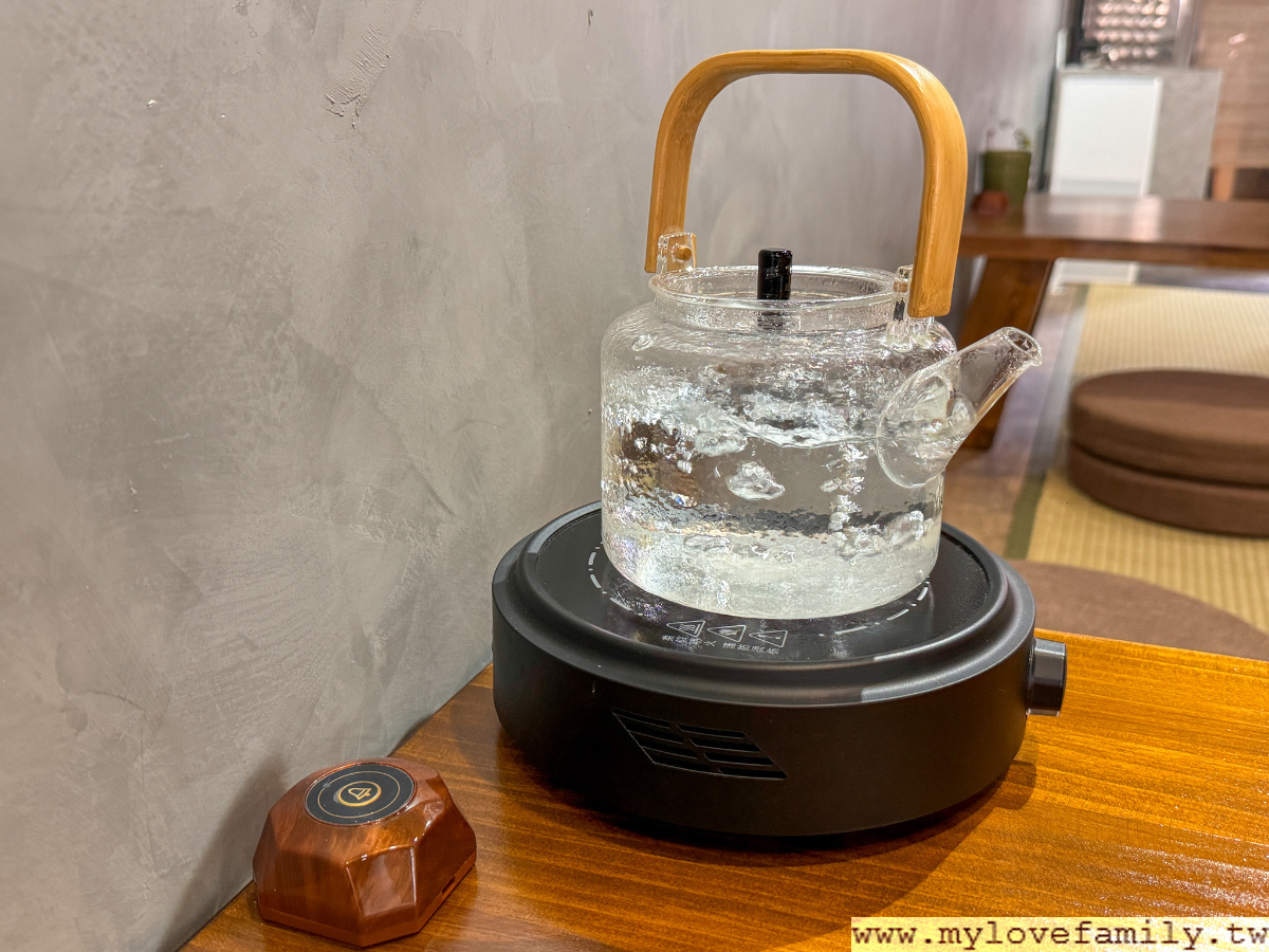 【巷往茶空間】