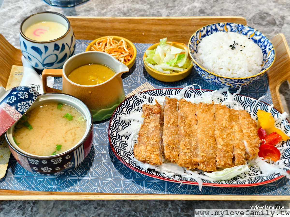 【茶自點中正店】